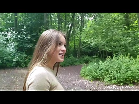 ❤️ Kuring nyarankeun ka Evelina yén urang bangsat di tempat umum! Manehna ngomong enya. Saterusna kuring fucked nya dina burit jeung cum dina sungut nya. Saterusna manéhna pissed sorangan. ☑ video sex dina su.assistirhentai.ru ☑